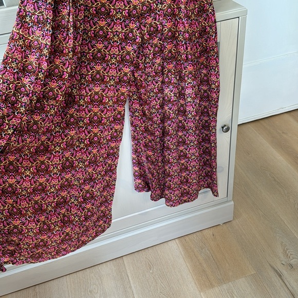 NWT Natural Life Paisley Jumpsuit. Size M - Picture 4 of 5